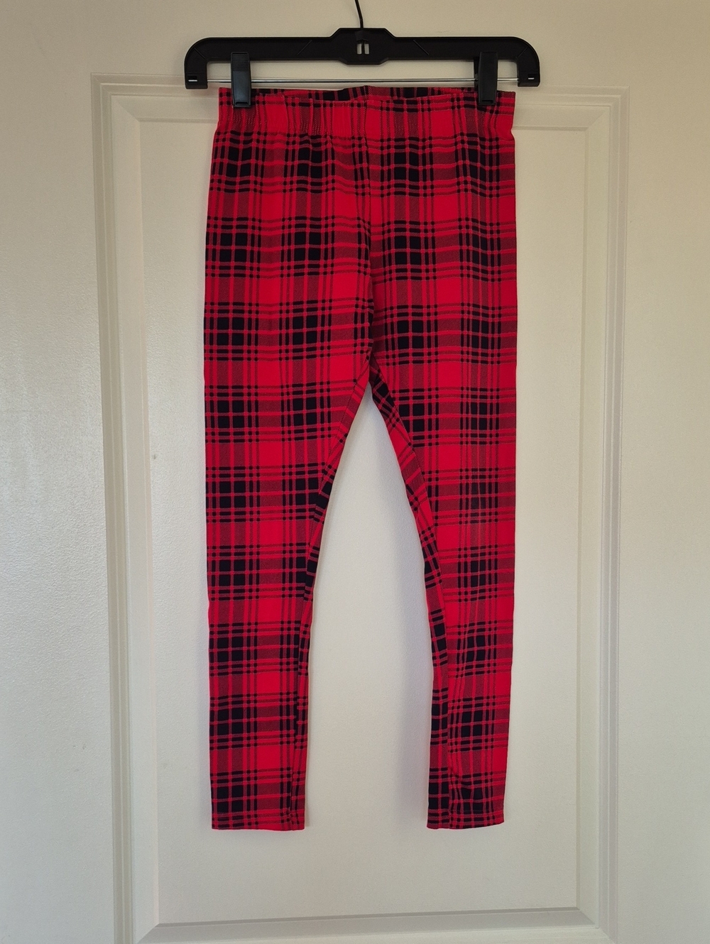 OshKosh B'gosh Red and Black Plaid Leggings